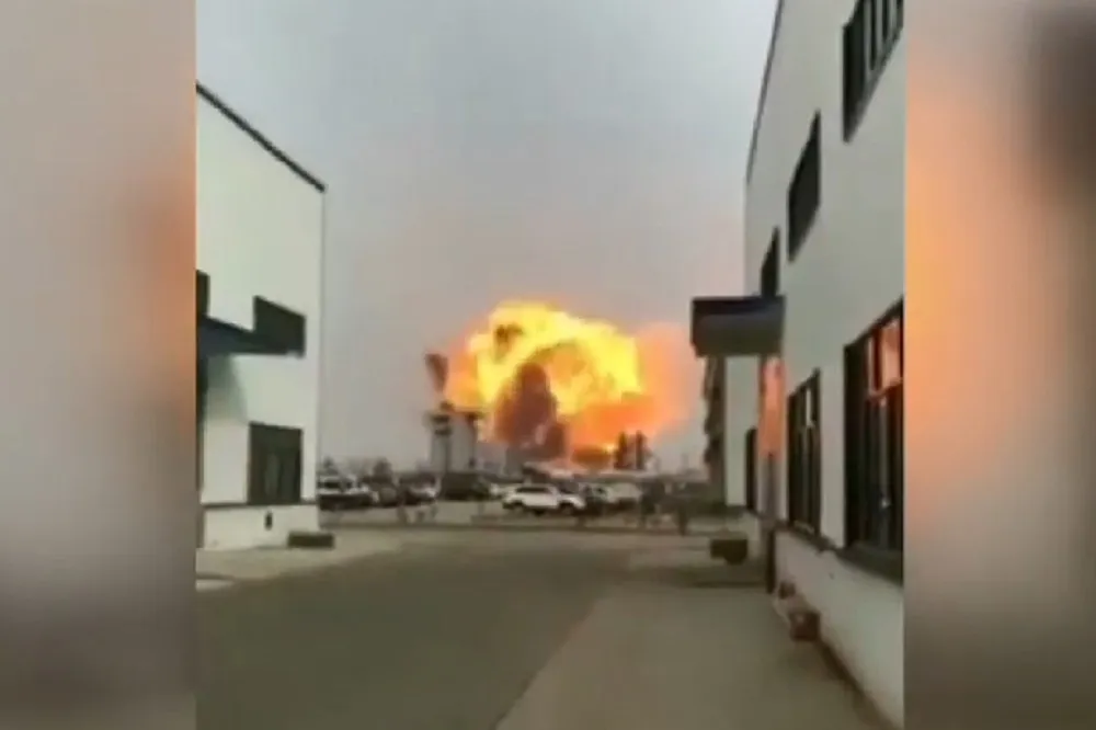 中國江蘇鹽城化工廠爆炸　引發小規模地震