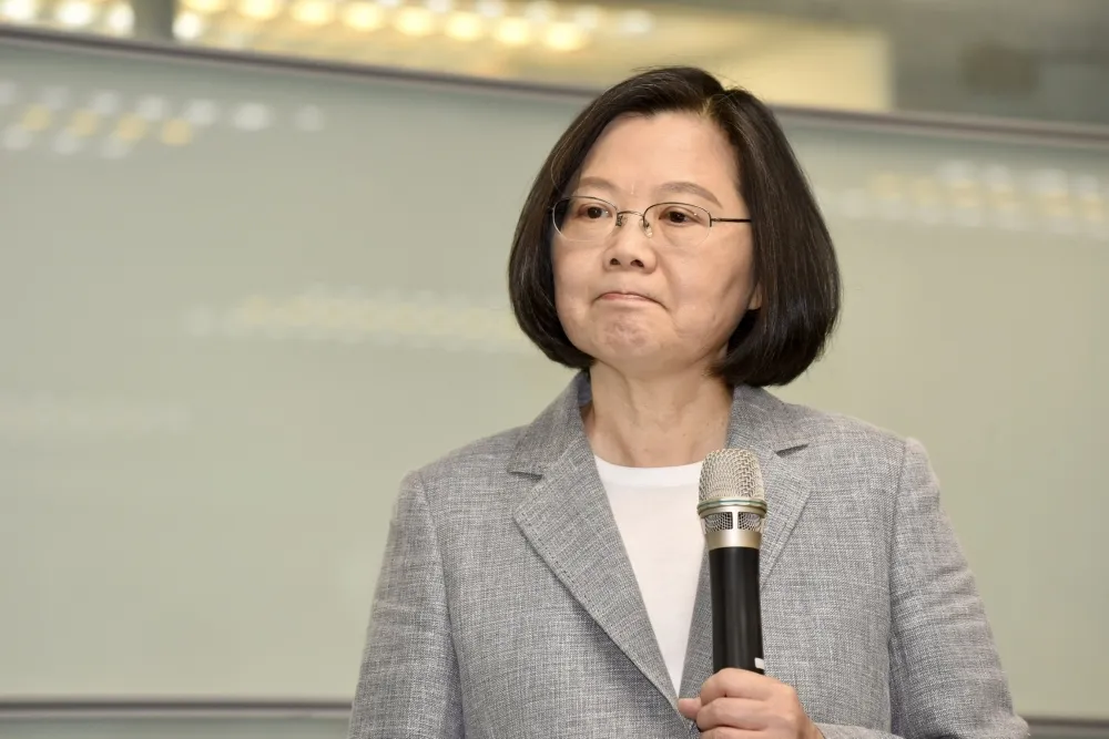 【韓訪中聯辦】蔡英文提點他「警覺」　羅文嘉罵他：毫不遮掩奔向漁網