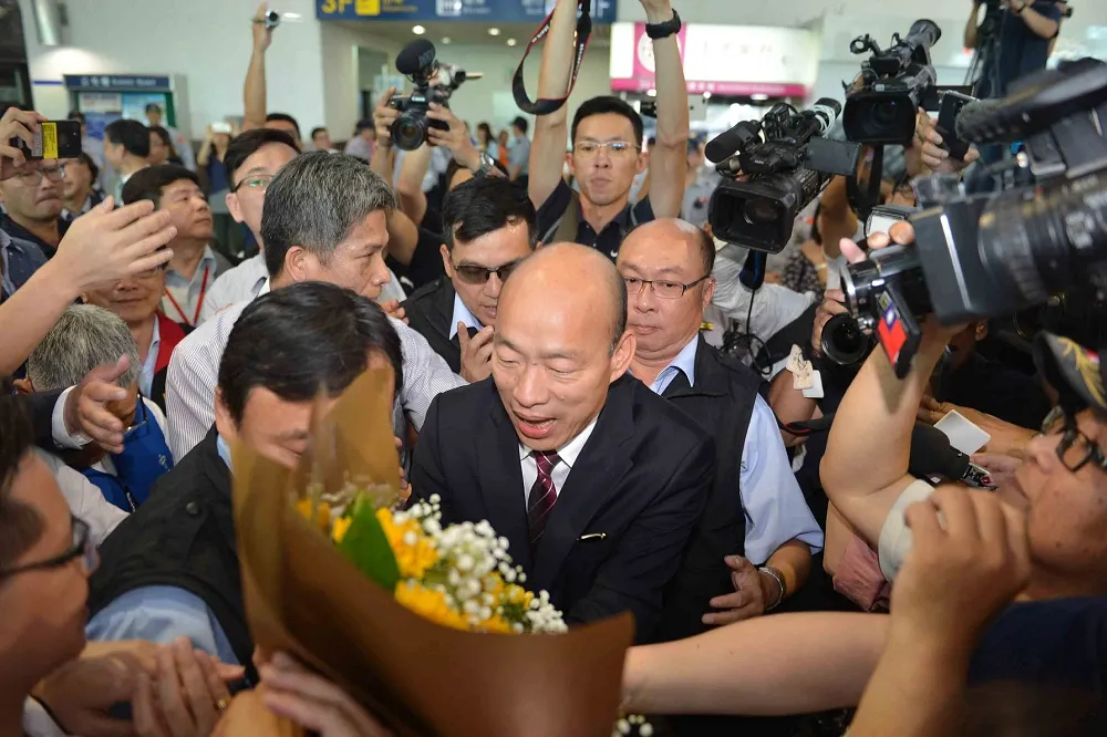 【返台千人接機】不滿被控「賣台」　韓國瑜怒嗆：高雄市長能賣台嗎