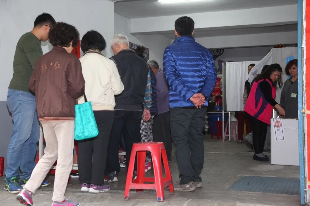 投書：被「真的假議題」騙得團團轉