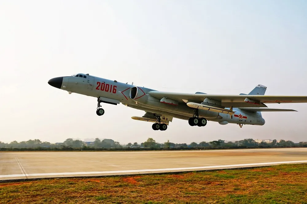 中國7架軍機往返宮古海峽　日本航空自衛隊緊急起飛