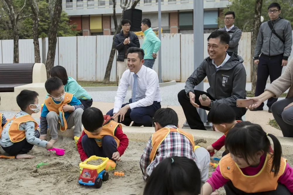 北台灣最長！新竹公園大沙坑啟用　林智堅市長：給小朋友最棒的兒童節禮物
