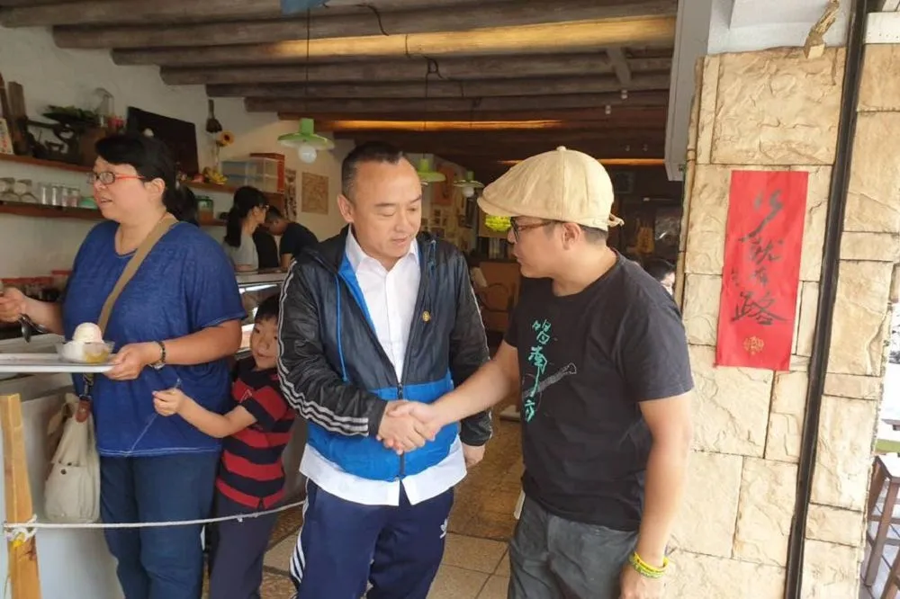 【破冰了】旗山常美冰店不甩韓流　潘恆旭登門求和讚老闆帥