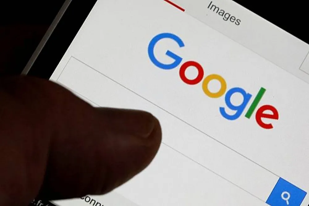 續當Apple預設瀏覽器代價高　Google乖乖掏出900億