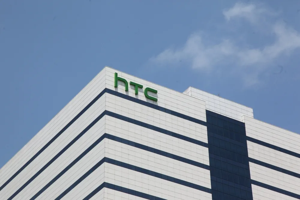 HTC前設計師洩密中國收千萬回扣　法院重判簡志霖7年10個月