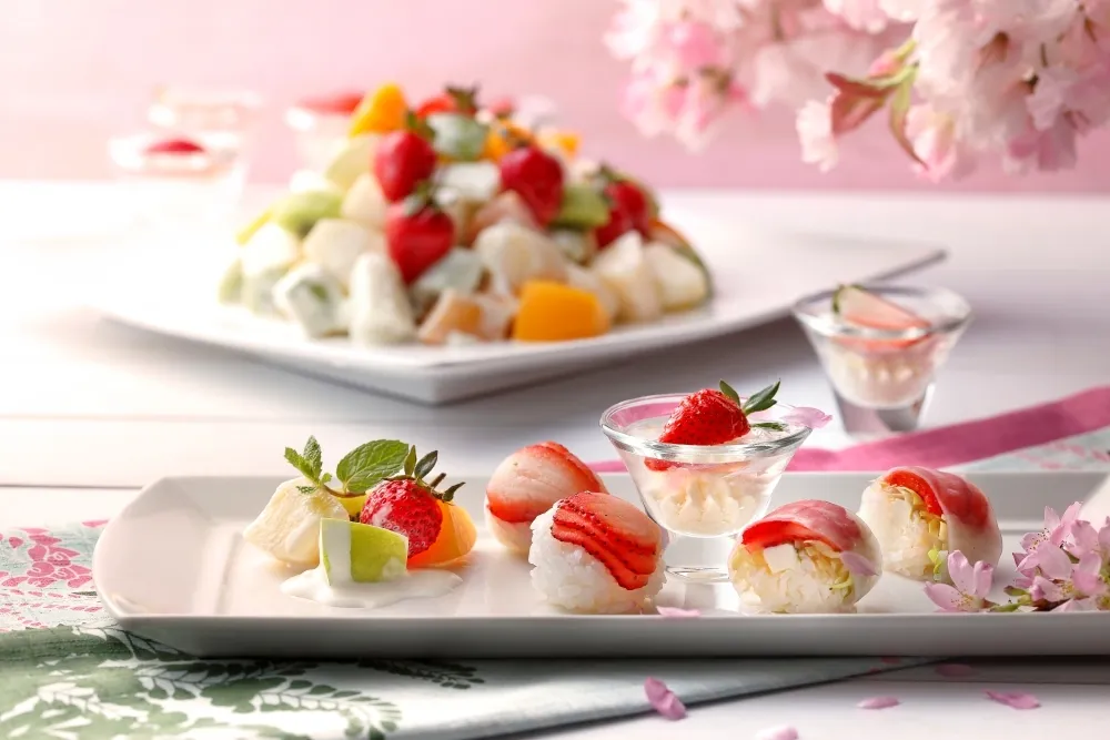 夢幻酸甜新滋味！欣葉日本料理推出「草莓球壽司」好吃好玩更好拍
