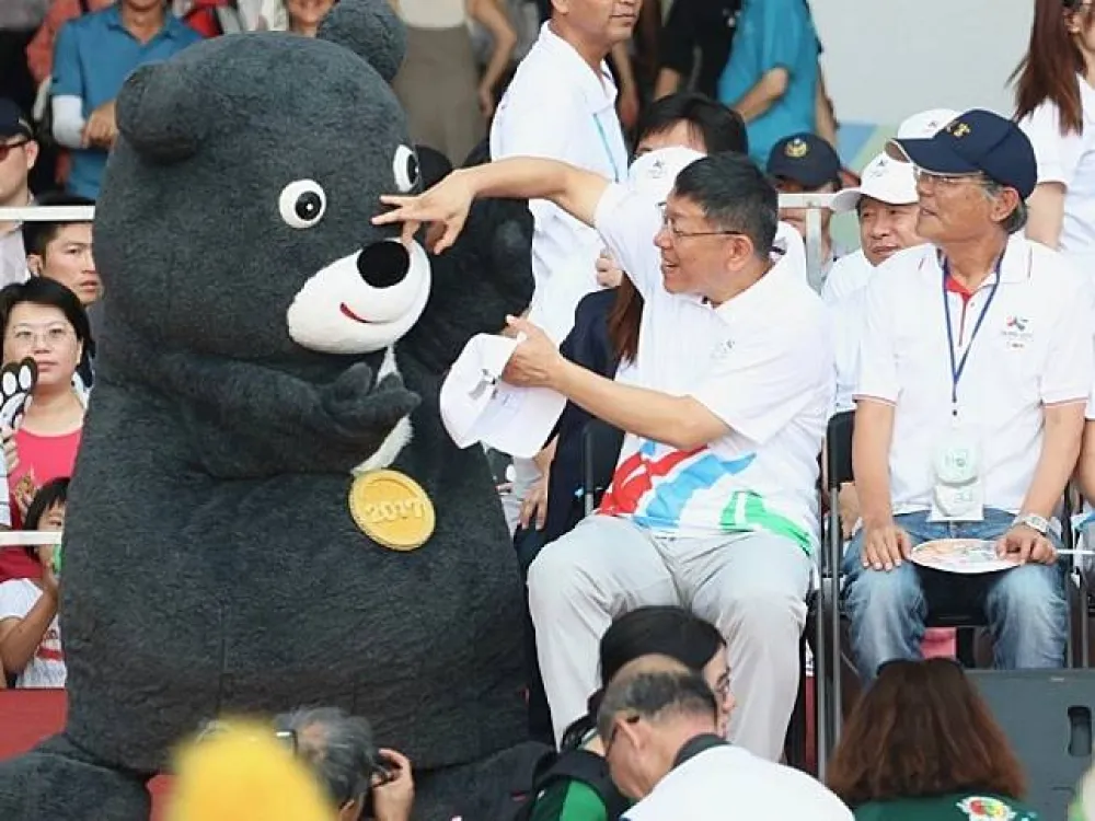 搞定世大運與大巨蛋　柯文哲將成「台版柯吉拉」