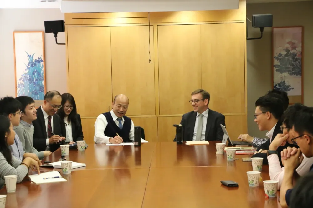 【史丹佛座談】韓國瑜嘆：我是政治鬥爭之下的受害者