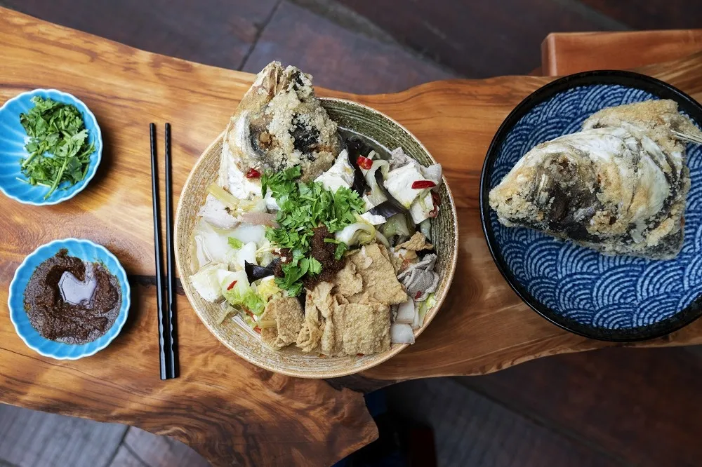 【有片】Netflix 原創紀錄片《世界小吃》　台灣嘉義知名料理林聰明沙鍋魚頭也入列