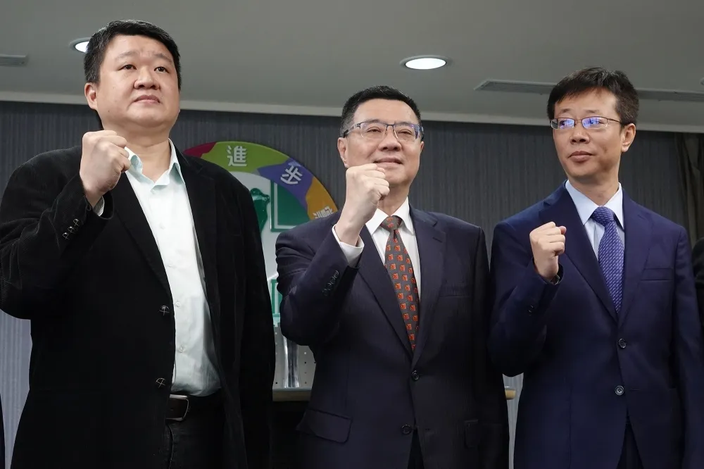 【內幕】平息蘇貞昌怒火！　府院黨三方施壓喬下何博文