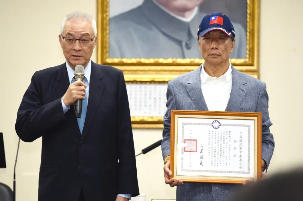 【內幕】藍層峰共識「挺郭排韓」　徵召韓國瑜機率恐渺茫