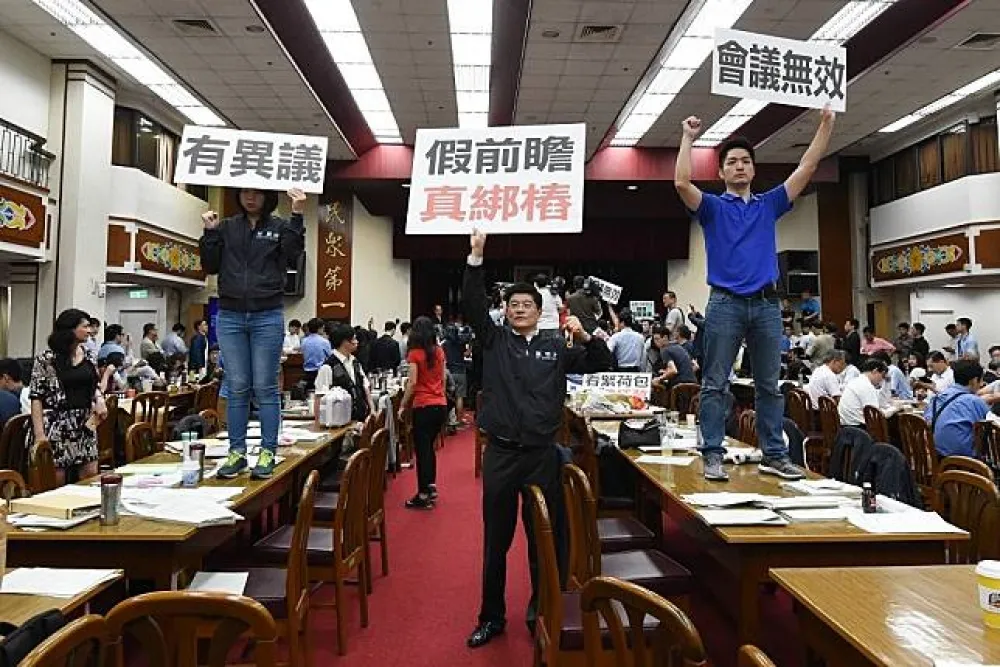 國民黨3日「甲級動員」審前瞻　撂民眾「路過」立院
