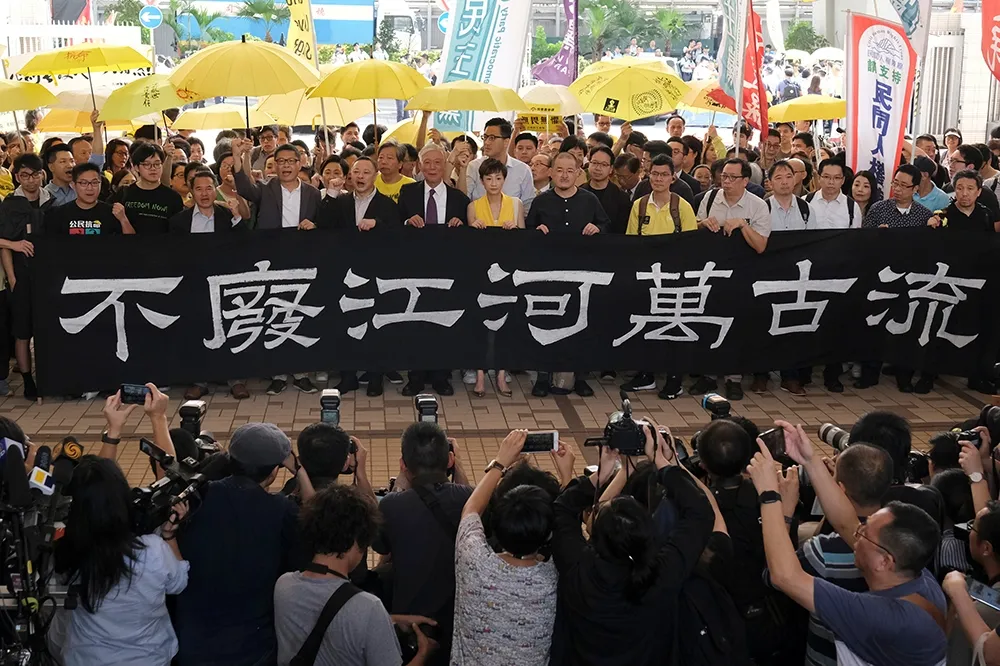 【佔中九子宣判】「以為佔領可讓政府讓步是想法天真」　3子均判16個月刑期