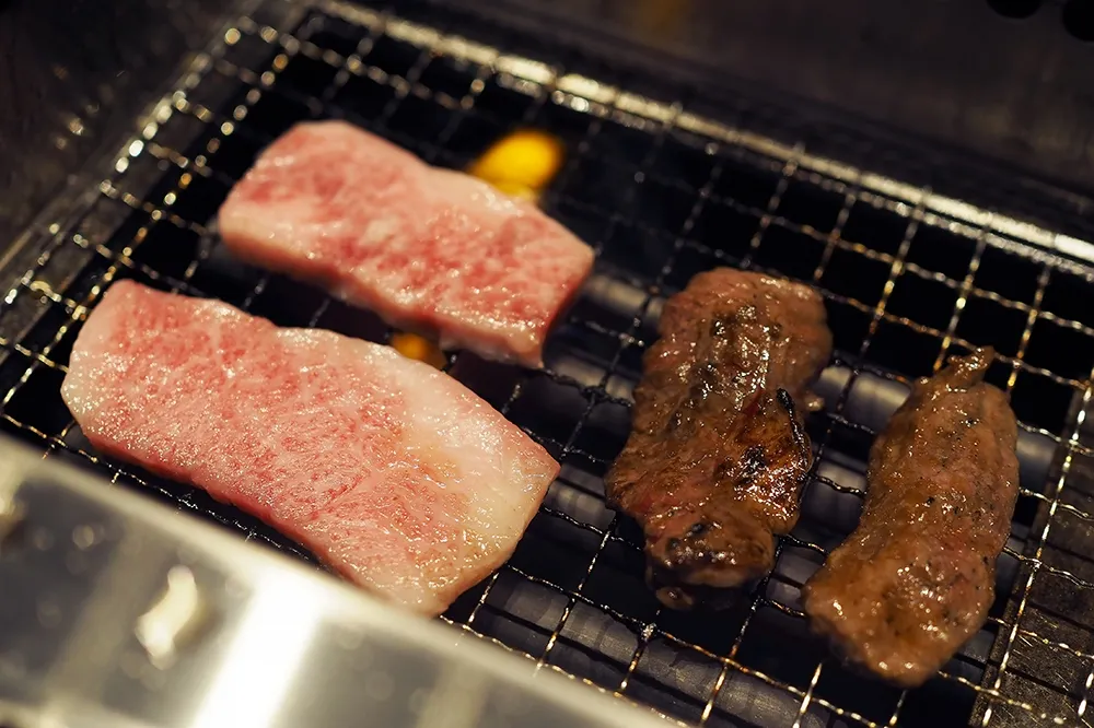 【完整菜單】50 元就能吃到招牌「牛五花套餐」！燒肉LIKE 台北京站店 4/27 正式開幕