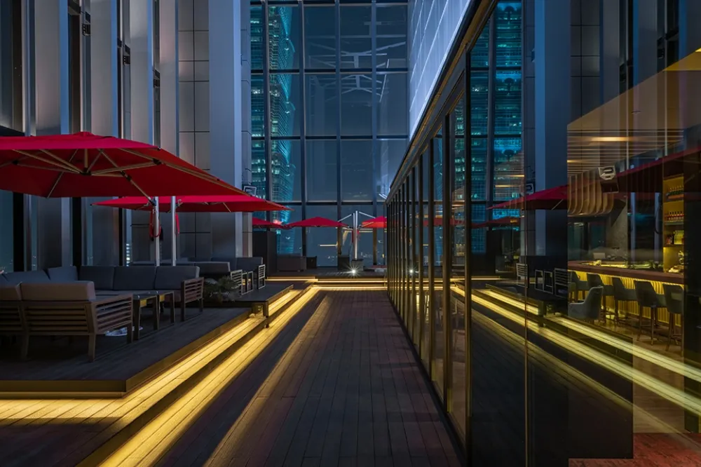 亞洲最頂級高空酒吧！絕美夜景搭配奢華料理　CÉ LA VI Taipei 進駐微風南山 48 樓