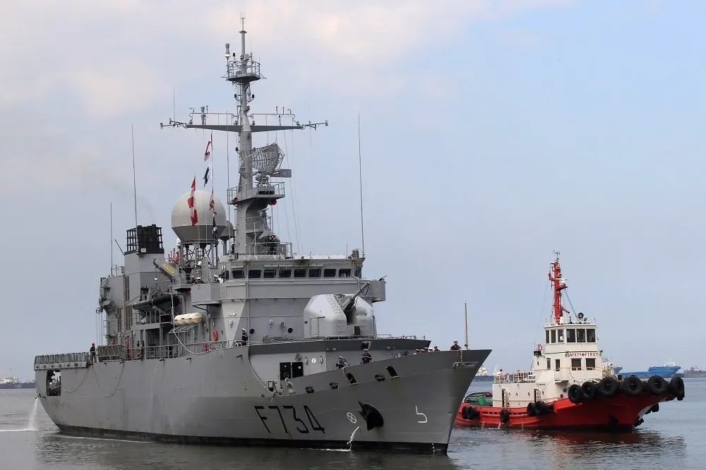 投書：法艦航行台海　表態親美抗中