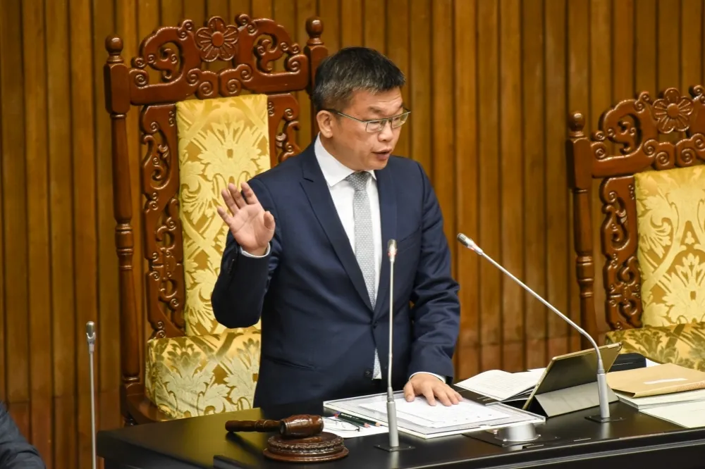 蔡其昌獲壓倒過半支持出線　唯一初選民調破5成
