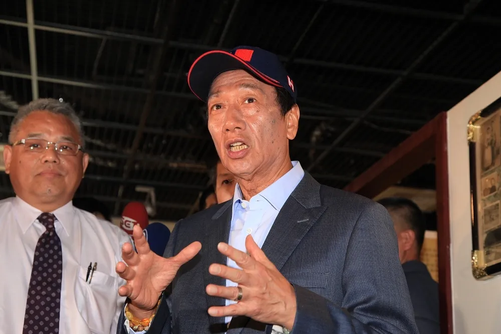 【後宮干政掀波瀾】郭台銘低聲下氣道歉：感謝大家關心，馨瑩回來了