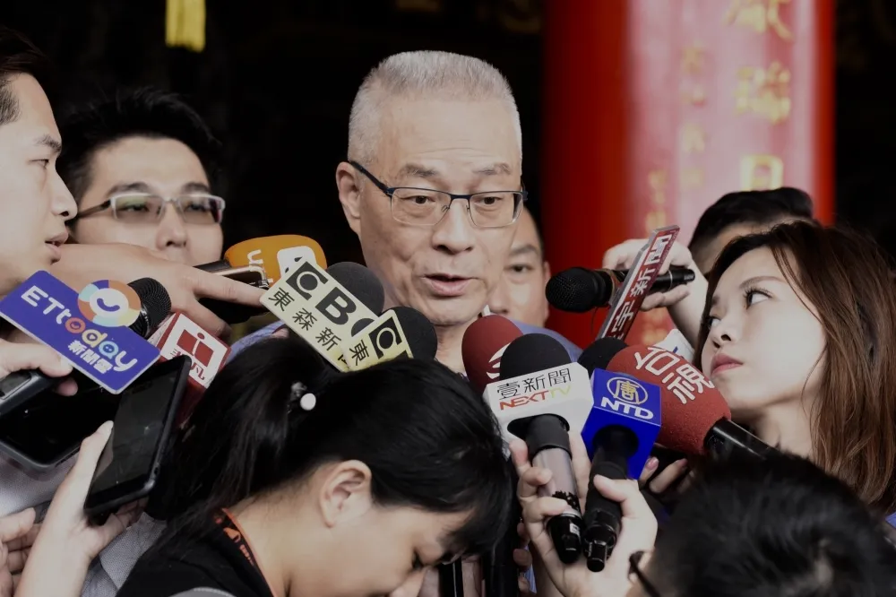 駁吳韓會變鴻門宴　吳敦義爆氣：會有刀斧手準備在那裡嗎？