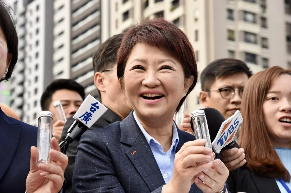 【要總統踹共】盧秀燕不滿蔡英文挺廢核：改用中部人的肺發電？