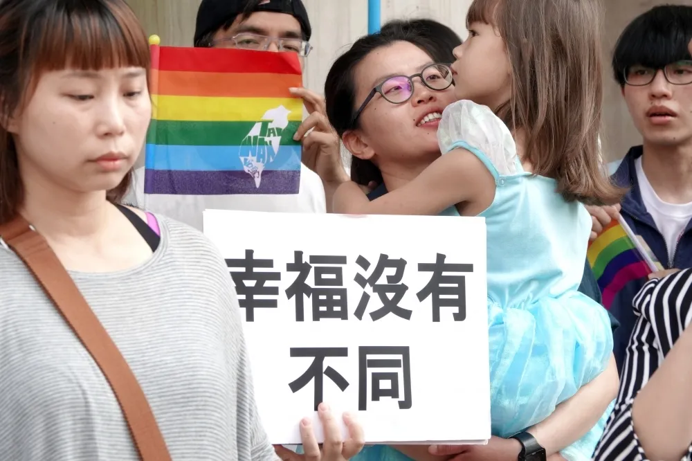 【同婚倒數】拒婚姻一國兩制　性別團體：同性結合版草案已違憲