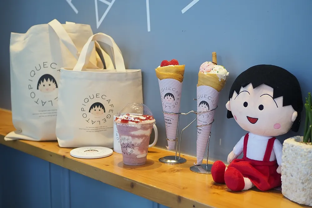 【有片】歡慶《櫻桃小丸子》生日！gelato pique cafe 限期 12 天推出聯名新口味可麗餅及超萌周邊