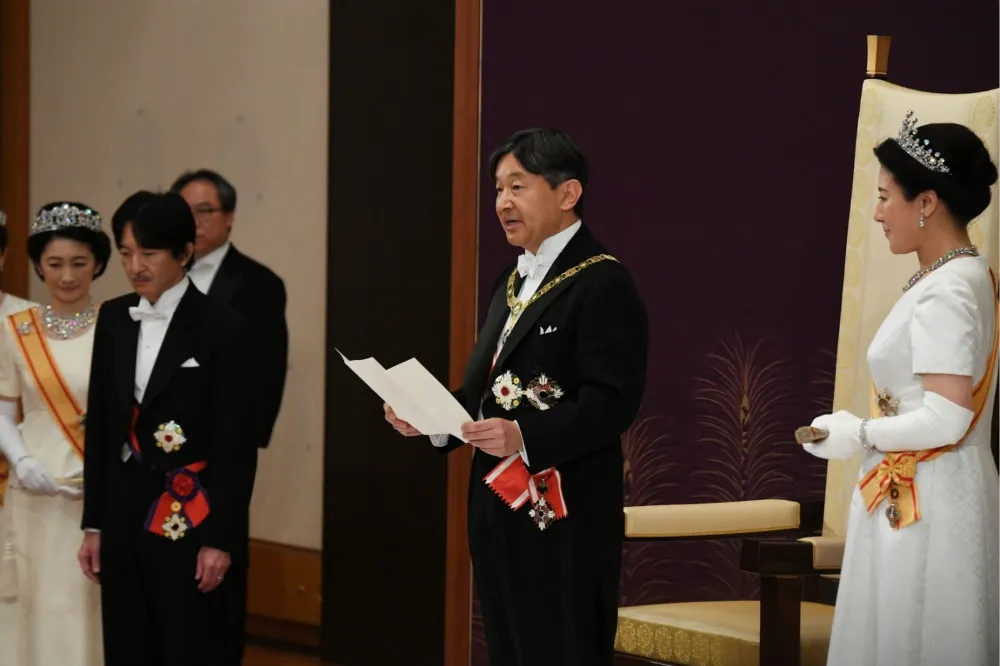 遵守憲法、克盡職守並祈求世界和平　新天皇德仁首次發表演說