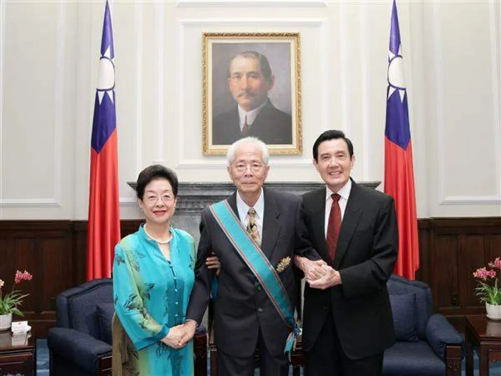【快訊】前司法院長施啟揚下午辭世 　享壽84歲 