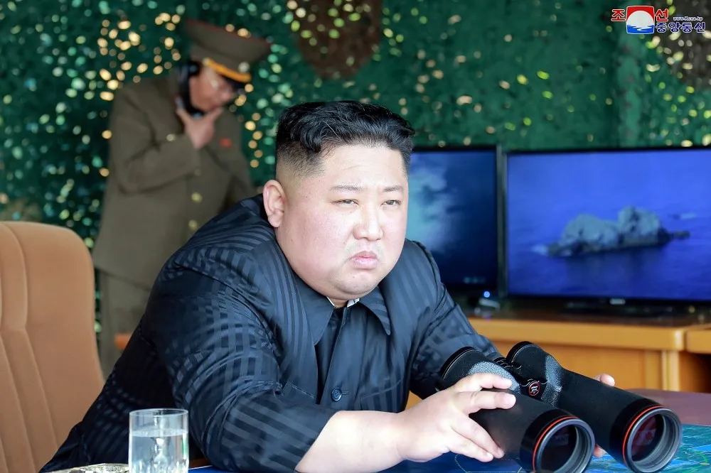 北韓試射飛彈外的焦點　金正恩新頭銜：「武裝力量最高司令官」