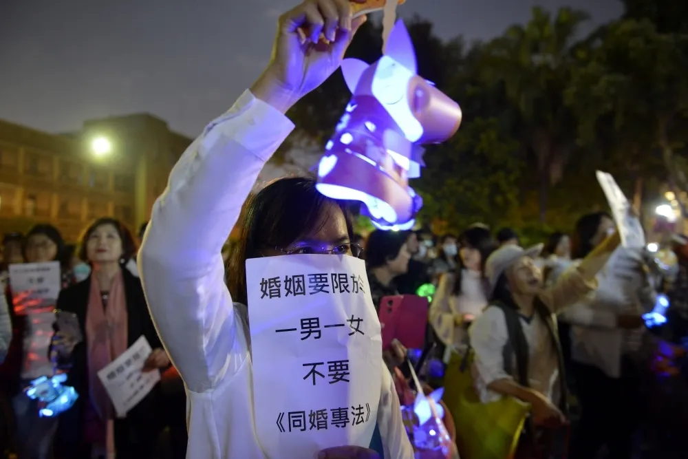 投書：可被毀婚的反同惡法　為何不請三妻四妾的富商先試用
