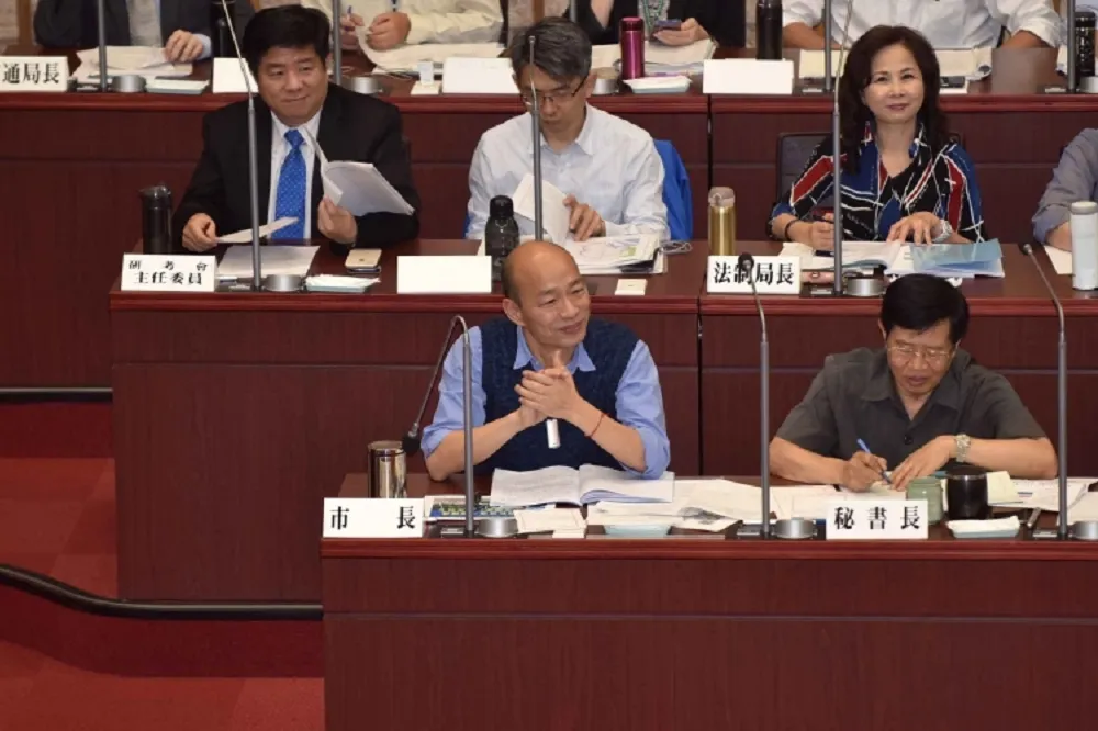 綠營議員猛攻「跳票政見」　小內閣完整名單韓國瑜留一手