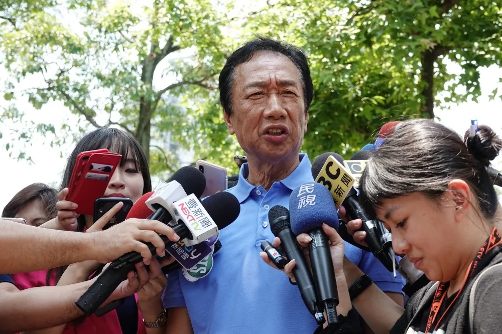 「兩中說」被洪秀柱打臉　郭台銘：10個人有20種九二共識說法