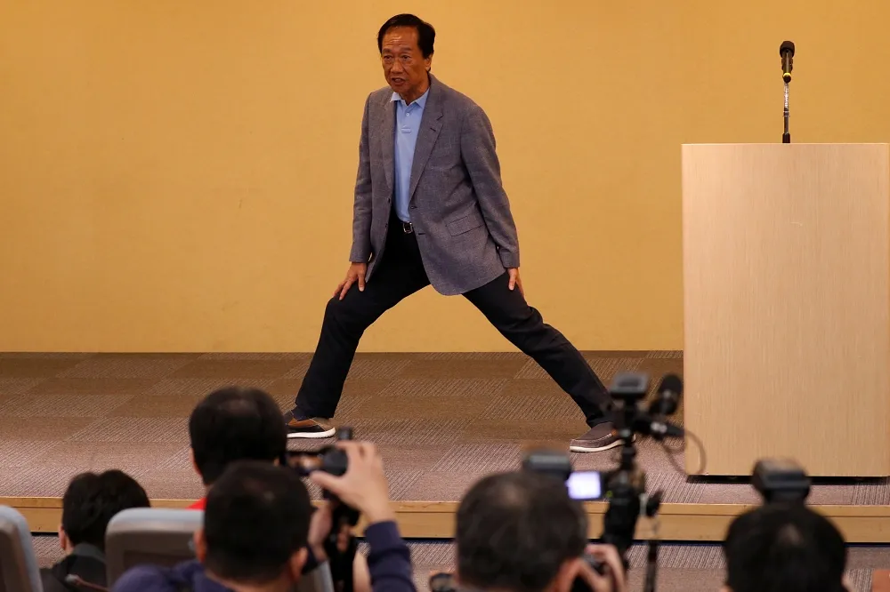 郭董有本事和老大哥鬧掰掰嗎