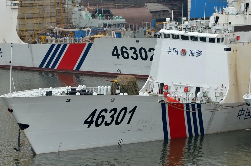中國最新海警艦穿越巴士海峽　與美國伯索夫號警備艦互別苗頭