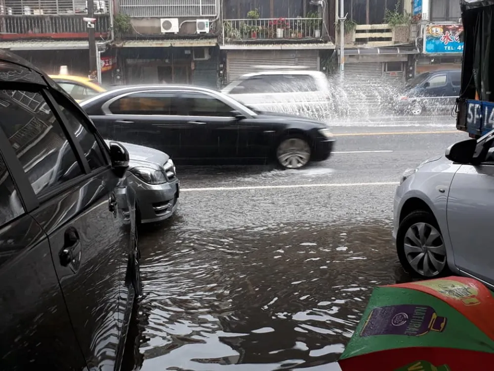 桃園暴雨成災　大坡、笨港國小下午停課