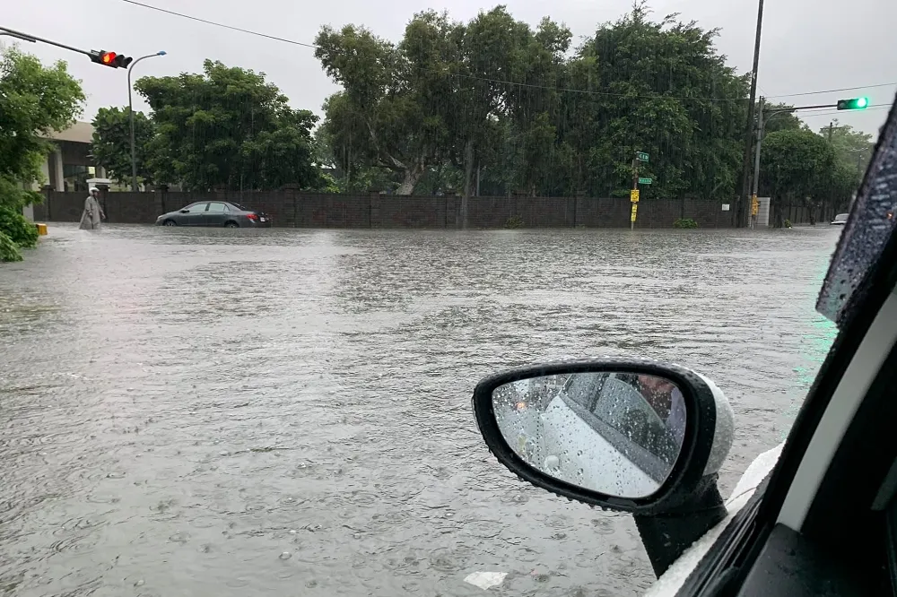 【積水成災】大雷雨慘轟桃園新竹　合計仍有42處還在淹
