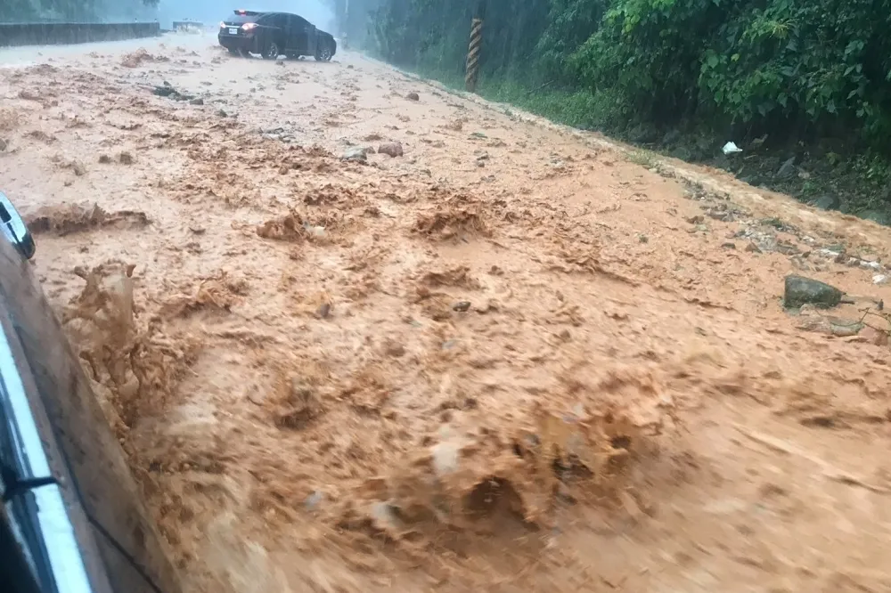 暴雨狂炸南投仁愛、高雄桃源　南豐村雨量高達386.5毫米