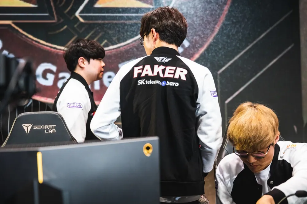 【2019MSI】歐美網友看G2擊敗SKT：Faker都把自己的力量分給了Doublelift