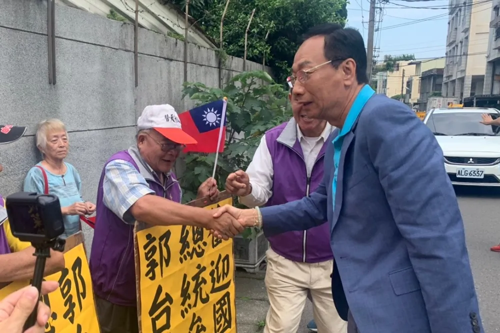 民調直逼韓國瑜　郭台銘意有所指：拚經濟「少口水，多實做」