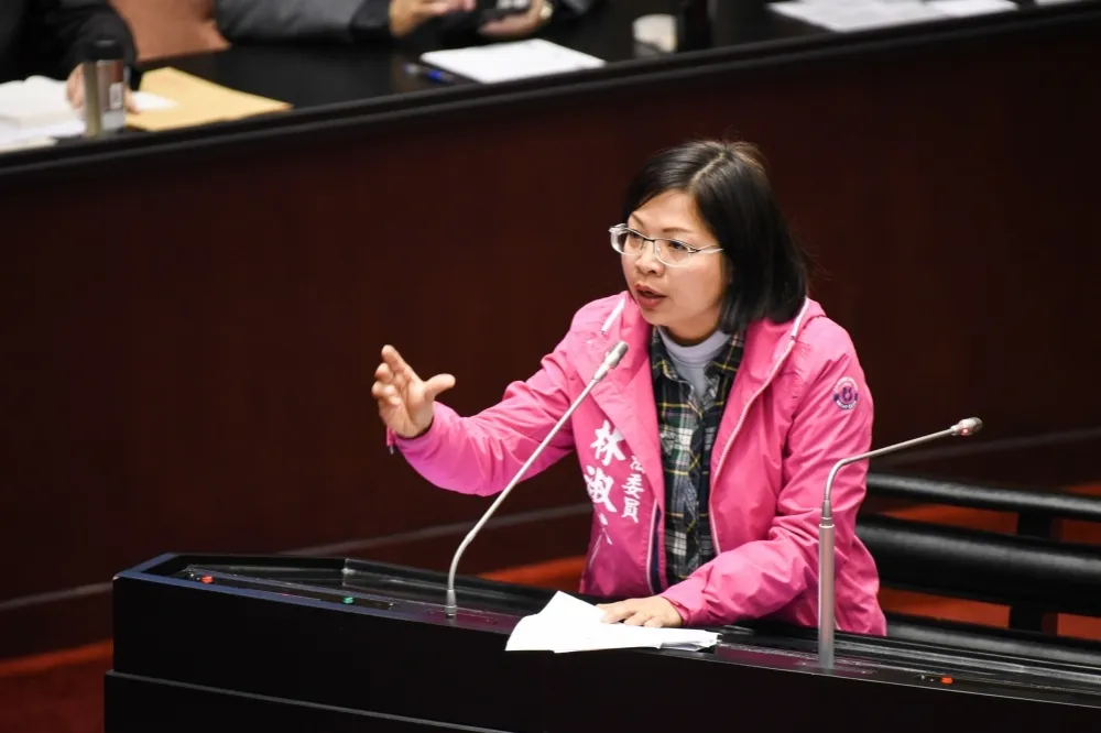 《自殺防治法》初審通過　媒體不當報導自殺新聞最高罰100萬
