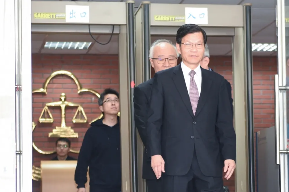 監院撤彈劾卻未通知　翁啟惠白遭公懲會申誡