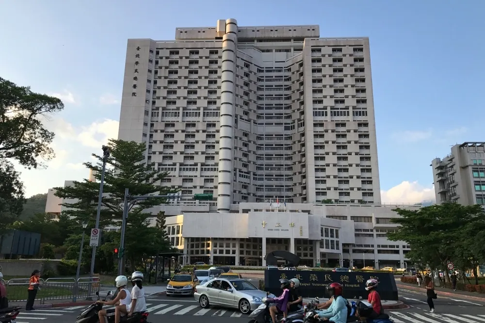 【快訊】北市驚傳疑似虐嬰案　4月大嬰兒頭腳有傷搶救中