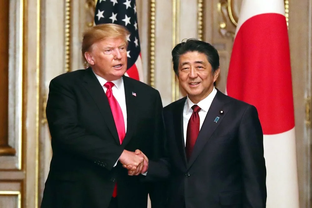 川普訪日本爭取105架F-35訂單　稱太空領域要攜手奔赴月球