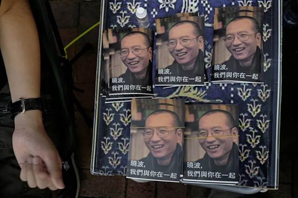 經一夜彌留　劉曉波友人：他好像挺過來了，謝天謝地
