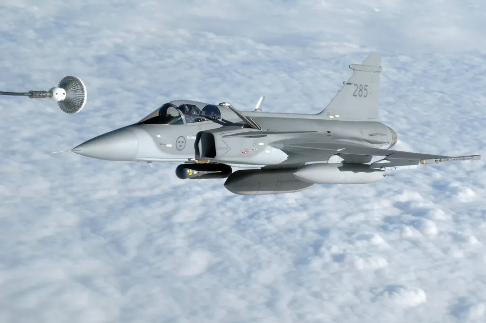 【力拼F-35】若搶下88架戰機訂單　瑞典紳寶：願讓獅鷲E型在「加拿大製造」