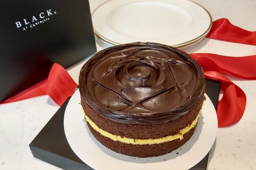 【有片】BLACK As Chocolate「鮮芒果礦石蛋糕」夏日期間回歸　限定優惠組享冰淇淋半價加購