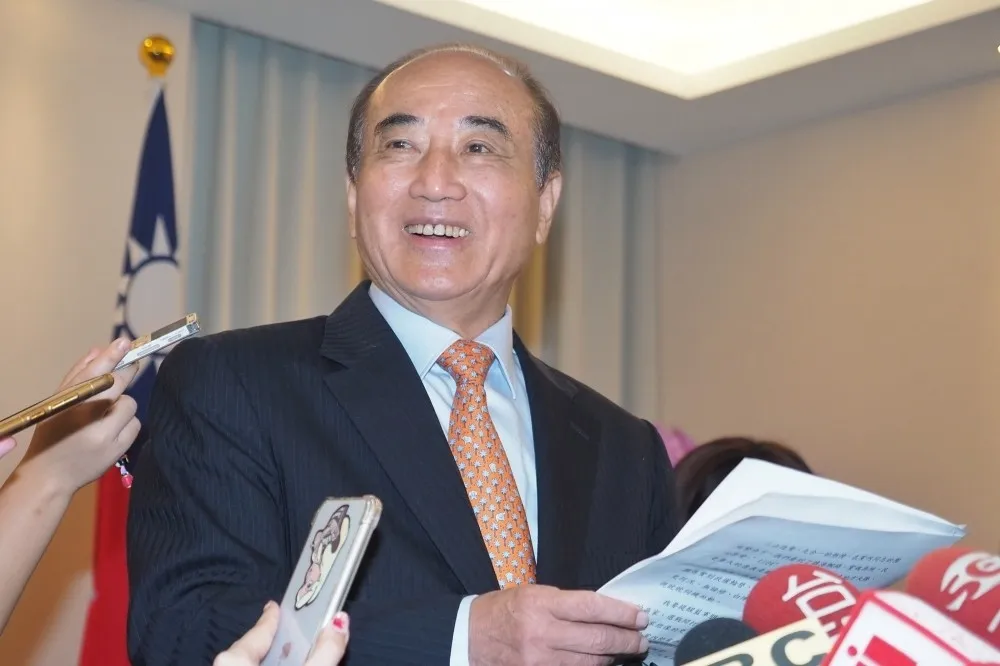 王金平的藍泥淖與菩提心