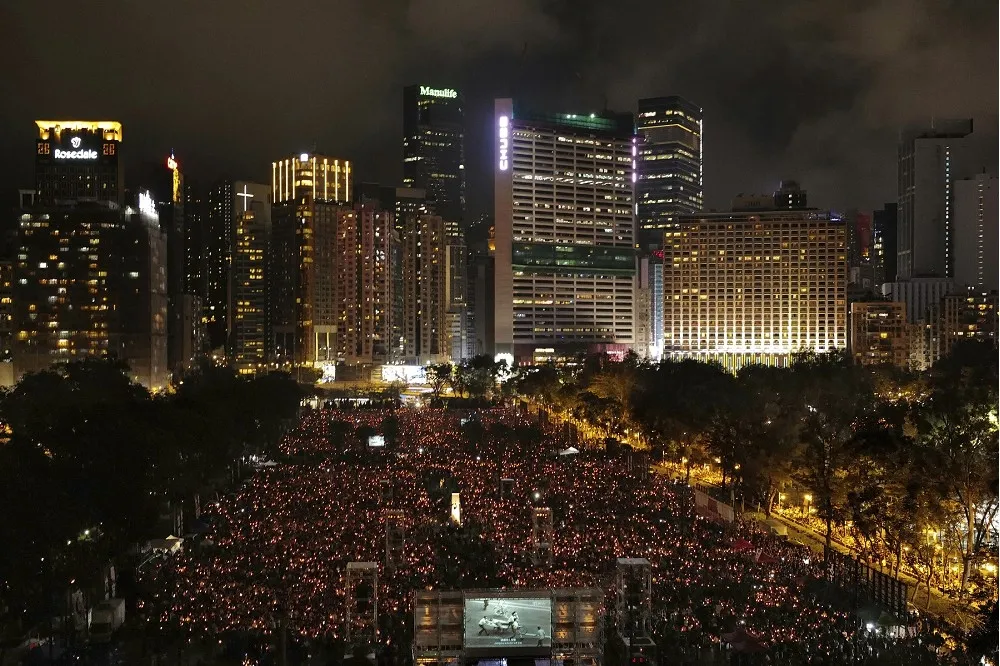 鄭立專欄：改變香港不能只靠頻繁上街