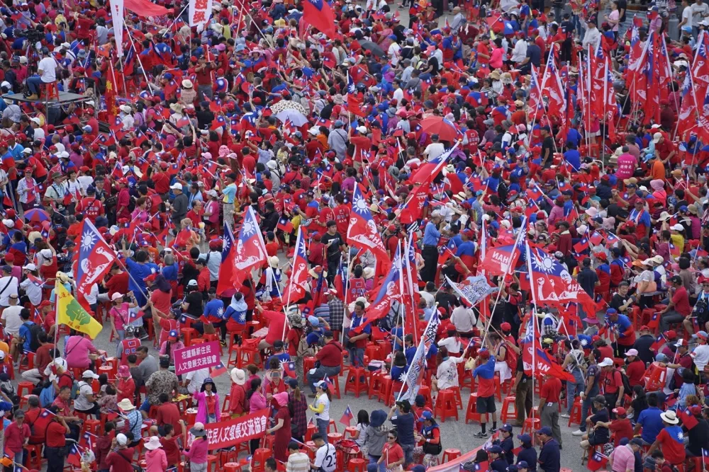 【直播】韓國瑜抵花蓮造勢　主辦單位稱現場「超過10萬人」