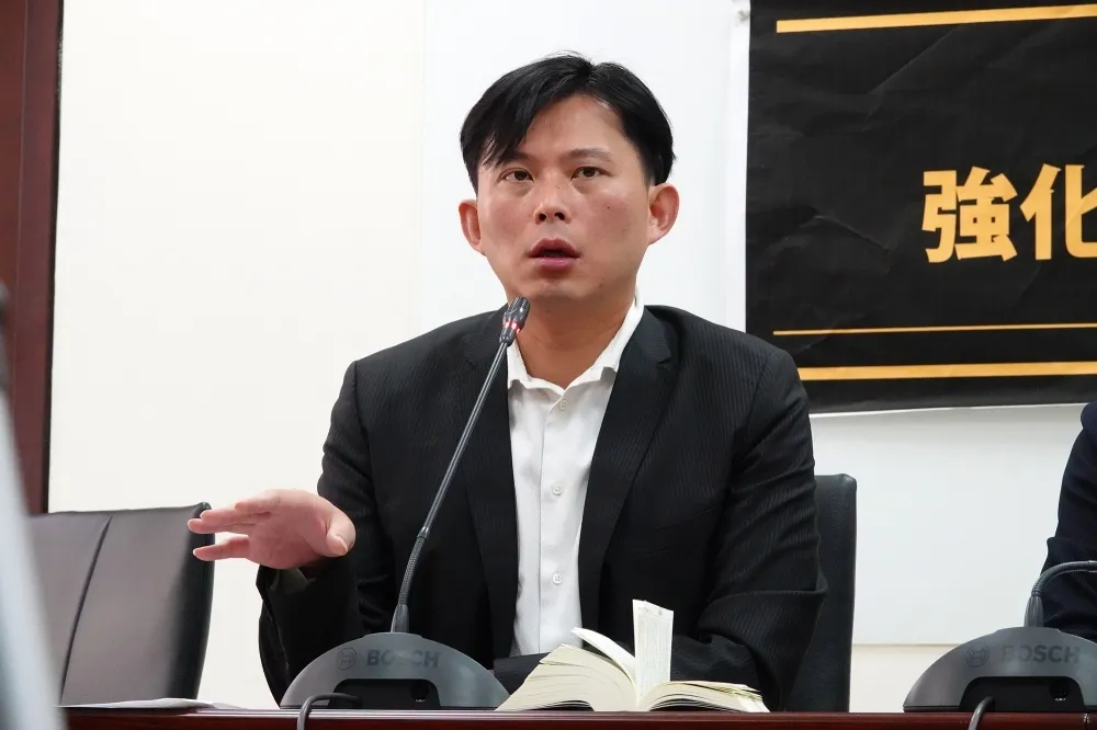 【時力路線之爭】一半已被民進黨同化　館長證實黃國昌擬另組黨